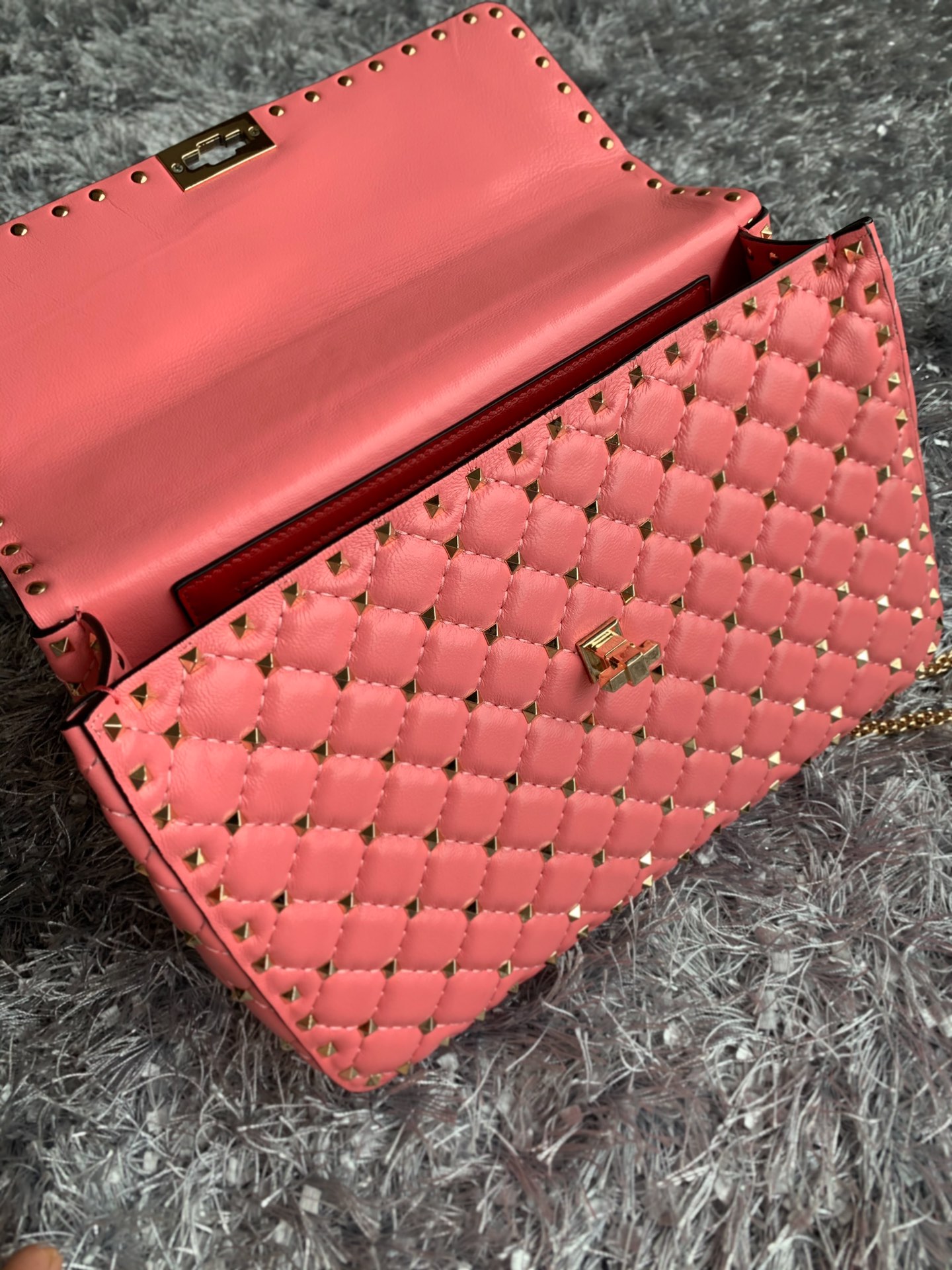 Valentino Garavani Rockstud Spike Big Chain Bag in Rose Pink Supple Lambskin Nappa